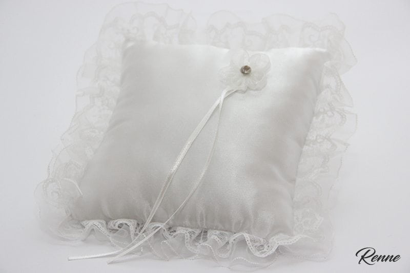 כרית תחרה צדדים